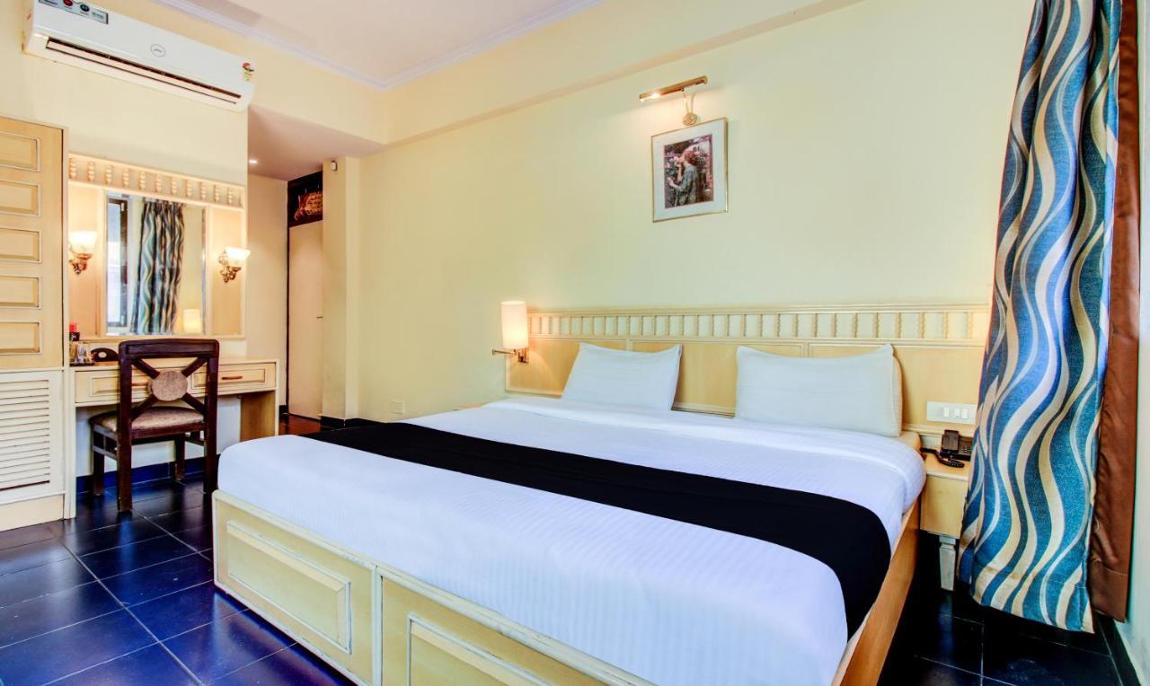 Hotel Kadamb Residency 孟买 外观 照片