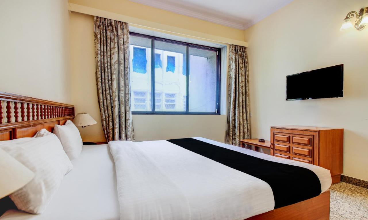 Hotel Kadamb Residency 孟买 外观 照片